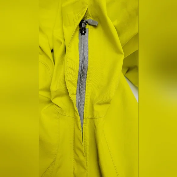 Marmot Men's Black and Yellow GORE-TEX Jacket w/Side Vents | Size Large - Picture 9 of 9